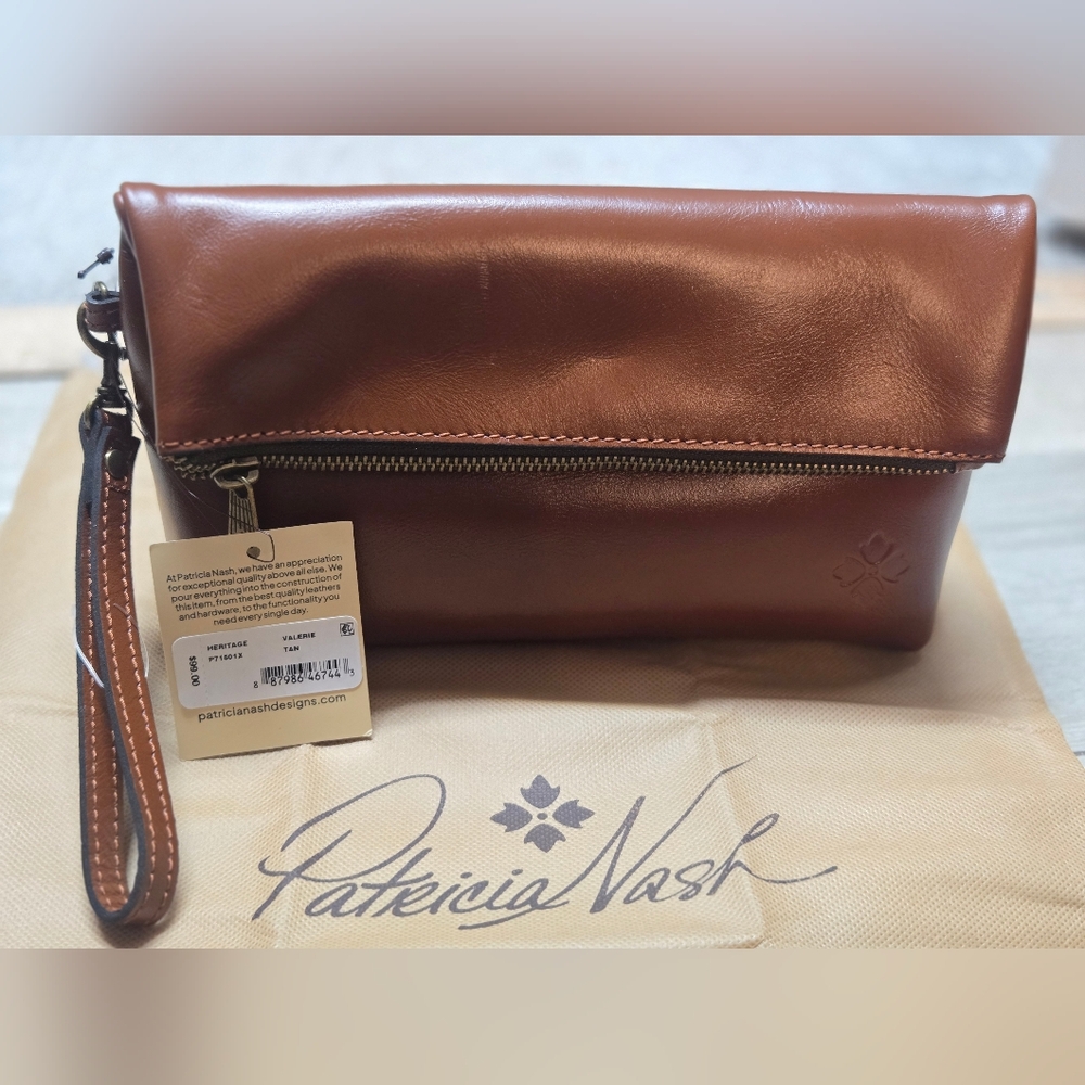 Patricia Nash Valerie Leather Wristlet Clutch Tan Foldover NWT